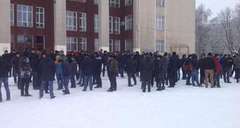 Не получили зарплаты на 376 миллионов гривен: горняки 5 шахт на Львовщине объявили забастовку