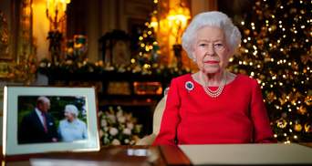 Елизавета II почтит память принца Филиппа в крайне личном рождественском поздравлении