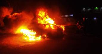 Невідомі підпалили авто активіста у Дніпрі: вщент згорів Chevrolet – моторошні фото
