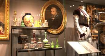 Старовинні парфумні флакони заможних людей: у Києві відкрили унікальну виставку