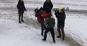 Напад на журналісток під Харковом: поліція відкрила провадження після публікації відео