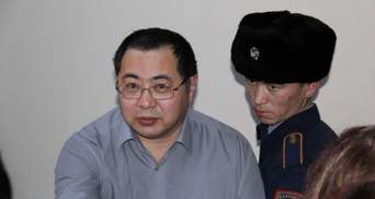 У Казахстані затримали опозиційного правозахисника, який прилетів із Києва У Казахстані затримали опозиційного правозахисника, який прилетів із Києва