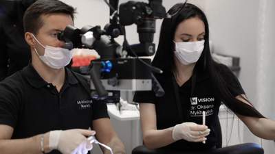Стоматологи Назарій та Оксана Михайлюки провели навчальні курси у Лас-Вегасі 