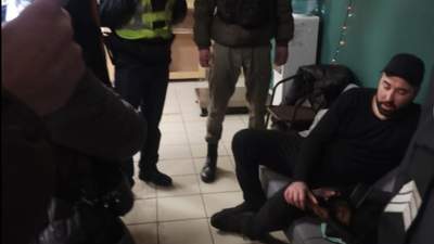 Власник добермана, якого збила машина, влаштував штурм київської ветклініки