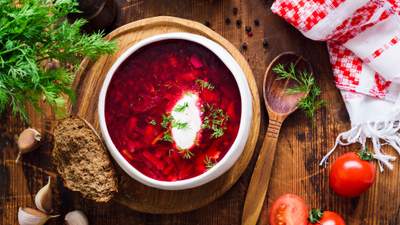 "Росія звикла забирати все найкраще", – гастродипломат ексклюзивно розповів про війну за борщ