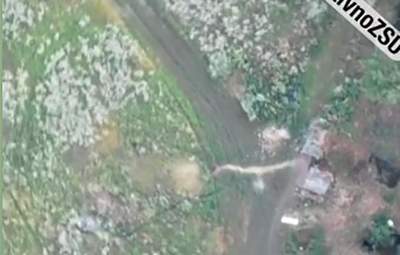 Десантники з повітря точково знищують ворога на Донбасі: вражаюче відео