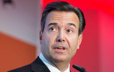 Дважды нарушал карантинные ограничения: директор Credit Suisse ушел в отставку