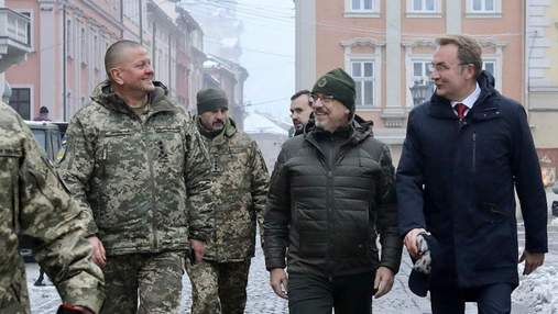 Угроза вторжения российских войск в Украину стоит как никогда остро, – Садовый