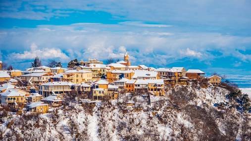 Гірськолижні курорти та зимові свята: чому варто відвідати Грузію взимку