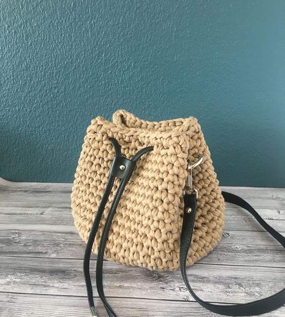 Трикотажна вязана сумка