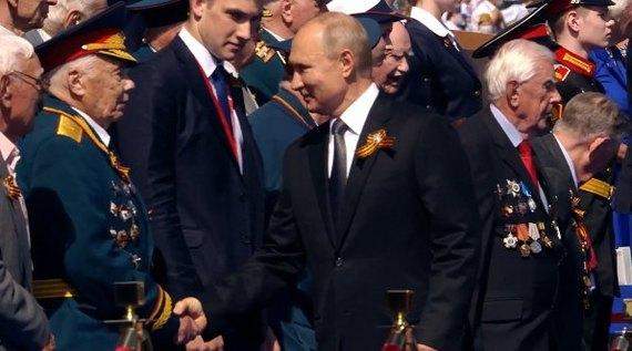 Путні на параді