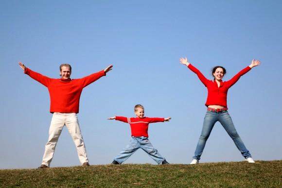 Зарядка с трехмерным движением помогает телу найти баланс