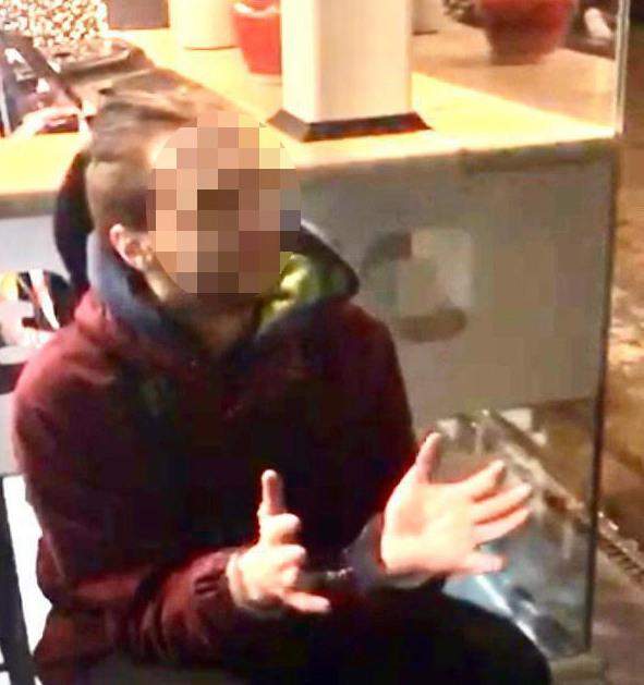 Розпилив в очі поліцейським сльозогінний газ: у Львові затримали наркоторговця – фото