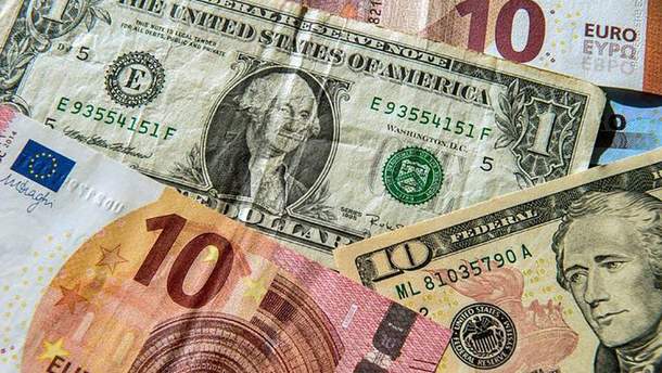 Курс евро упал по отношению к рублю