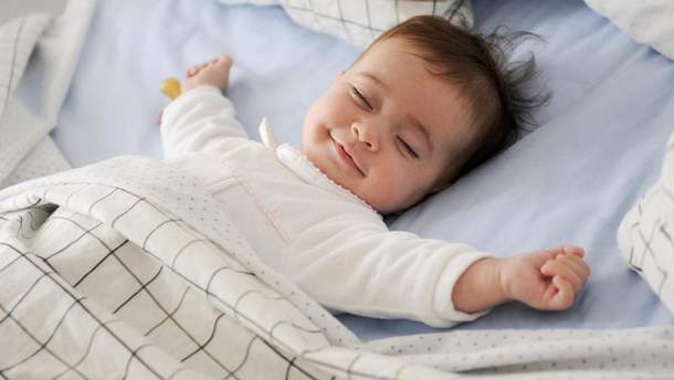 Як повинна спати дитина до 1 року