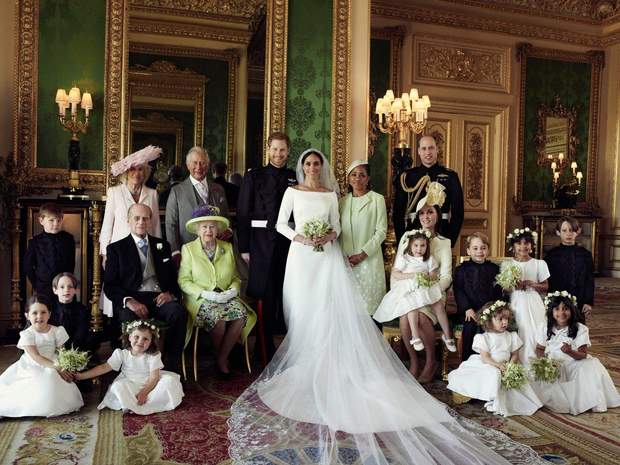 Весілля принца Гаррі і Меган Маркл: оприлюднили перші офіційні фото