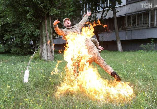 самопідпал військовий