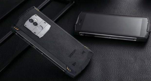  Doogee S55 smartphone 