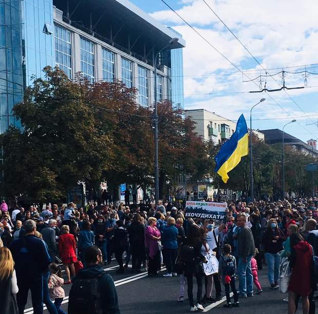 Мітинг за чисте повітря в Маріуполі