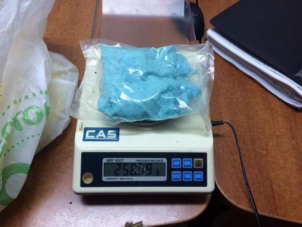 Контрабанда психотропних наркотиків