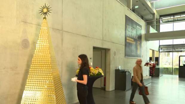 дорога ялинка з монет у німеччині