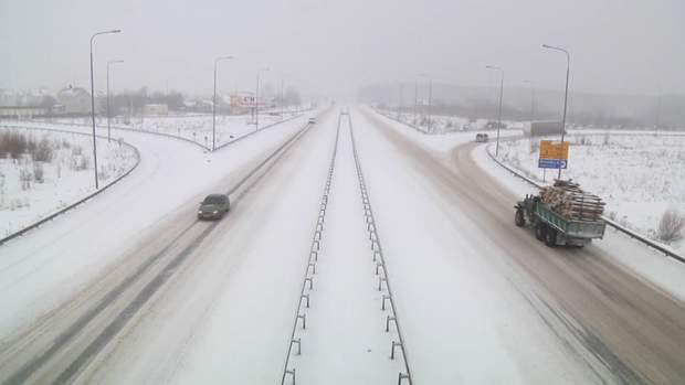 Сніг на Жмтомирщині