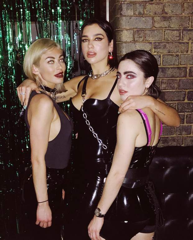  Dua Lipa 