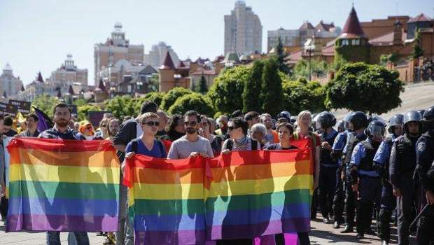  LGBT community parade 