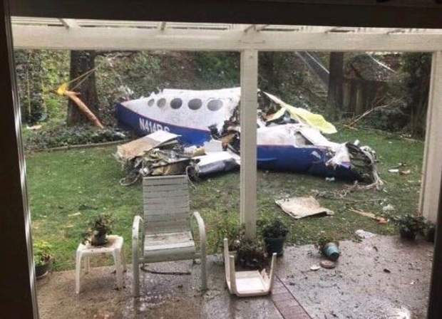  USA, plane fell into the house, a fire 