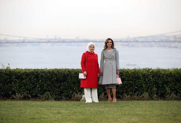  First lady of Turkey and Queen of Jordan 