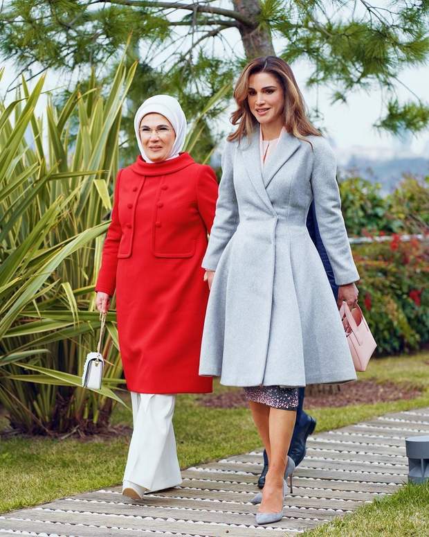  Queen Rania and the First Lady of Turkey 