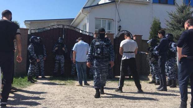 Обшуки в Криму