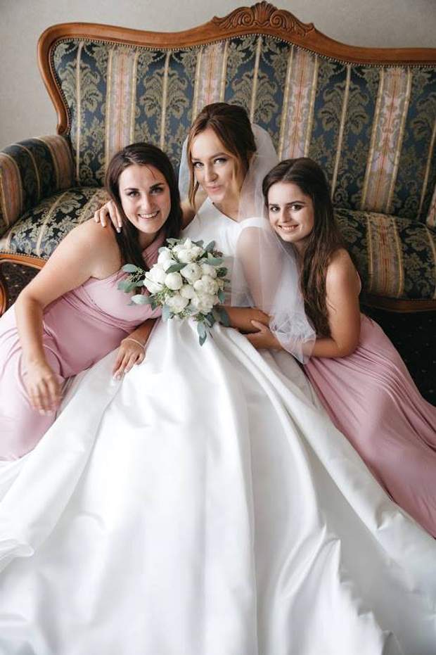 Дружка на весіллі Дружка на весіллі