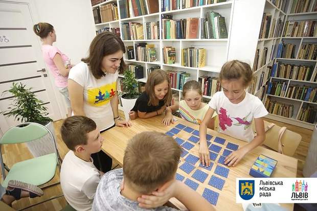 Во Львове открыли первую в Украине Wiki библиотеку
