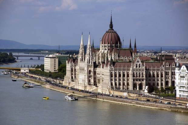 парламент угорщини
