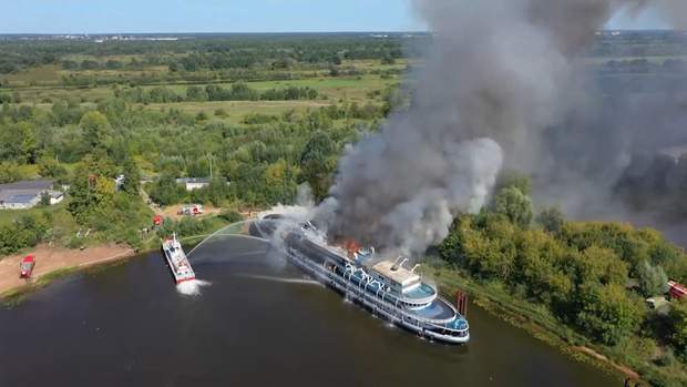 судно росія пожежа
