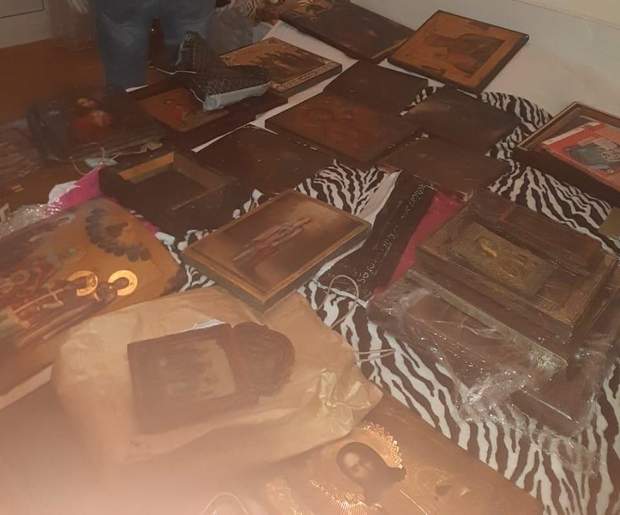 Иконы похищали по всей Украине Иконы похищали по всей Украине