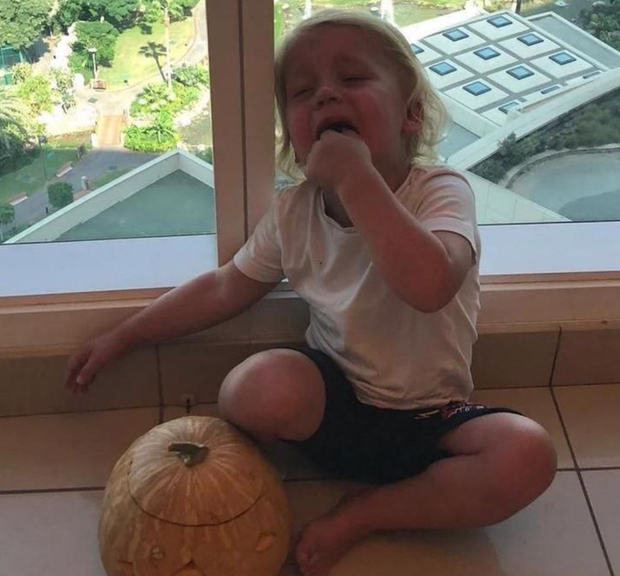 Чому моя дитина плаче