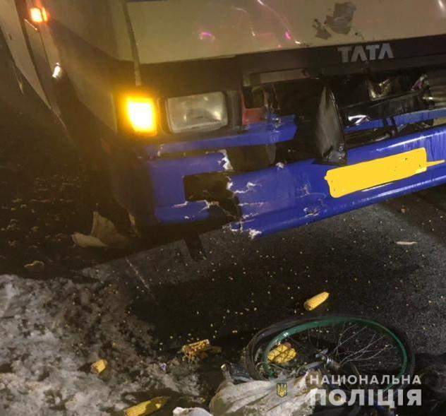 У Городку водій рейсового автобуса на смерть збив пішохода