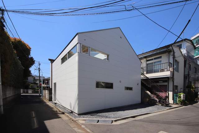 Будинок-кабріолет: в Японії зявився будинок з відкидним дахом – фото