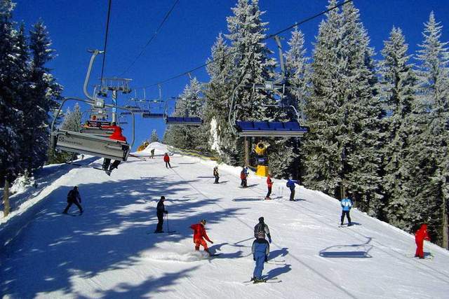 Зимовий відпочинок у Карпатах: який гірськолижний курорт обрати?