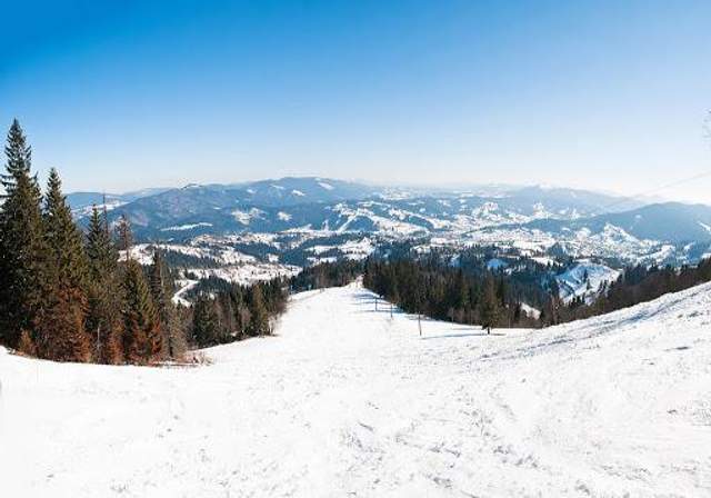 Зимовий відпочинок у Карпатах: який гірськолижний курорт обрати?