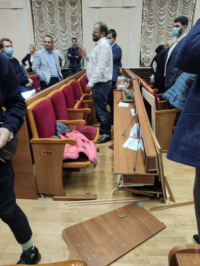 Odessa regional council deputies block a rostrum in the morning