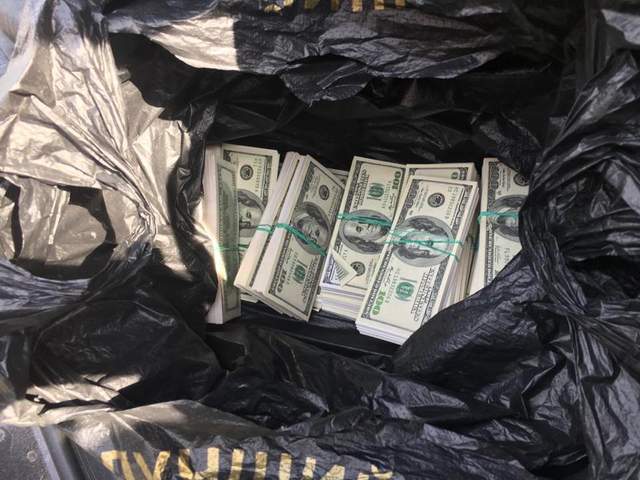 Зловмисники пропонували закрити кримінальну справу за 500 тисяч доларів