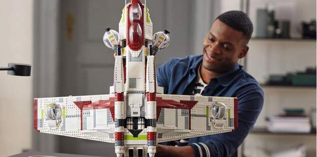 LEGO випустить набір по