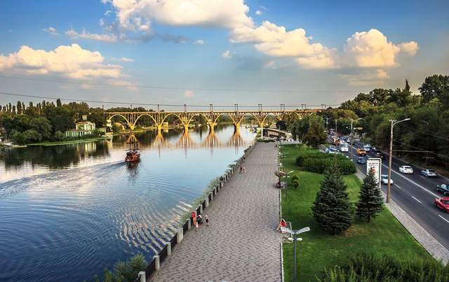 Січеславська набережна в Дніпрі 2021, Як змінився Дніпро за роки Незалежності, Україна, День Незалежності