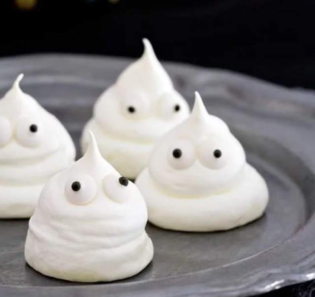 Хэллоуинские меренги «Привидения» – рецепт на сайте «Идеальные десерты»