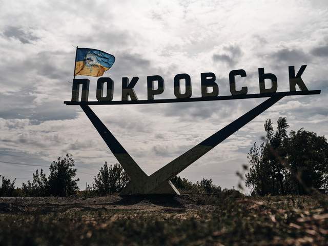 Росіяни активізують наступ на Покровськ, однак українці провели успішну десантну операцію, – ISW