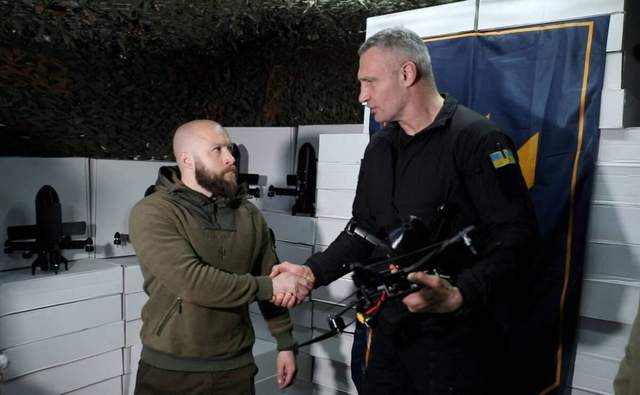 Віталій Кличко передав Третьому корпусу 5000 FPV-дронів від столичної громади