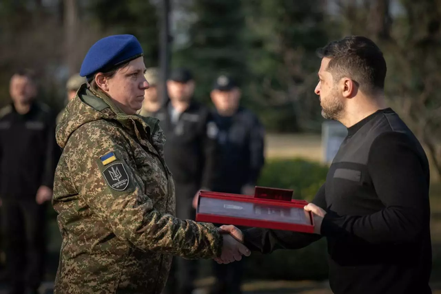 Вперше в історії НГУ звання Героя України отримала жінка: здійснила близько 45 штурмів